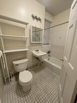 27 Park Dr, Unit 12 in Boston, MA - Building Photo - Building Photo