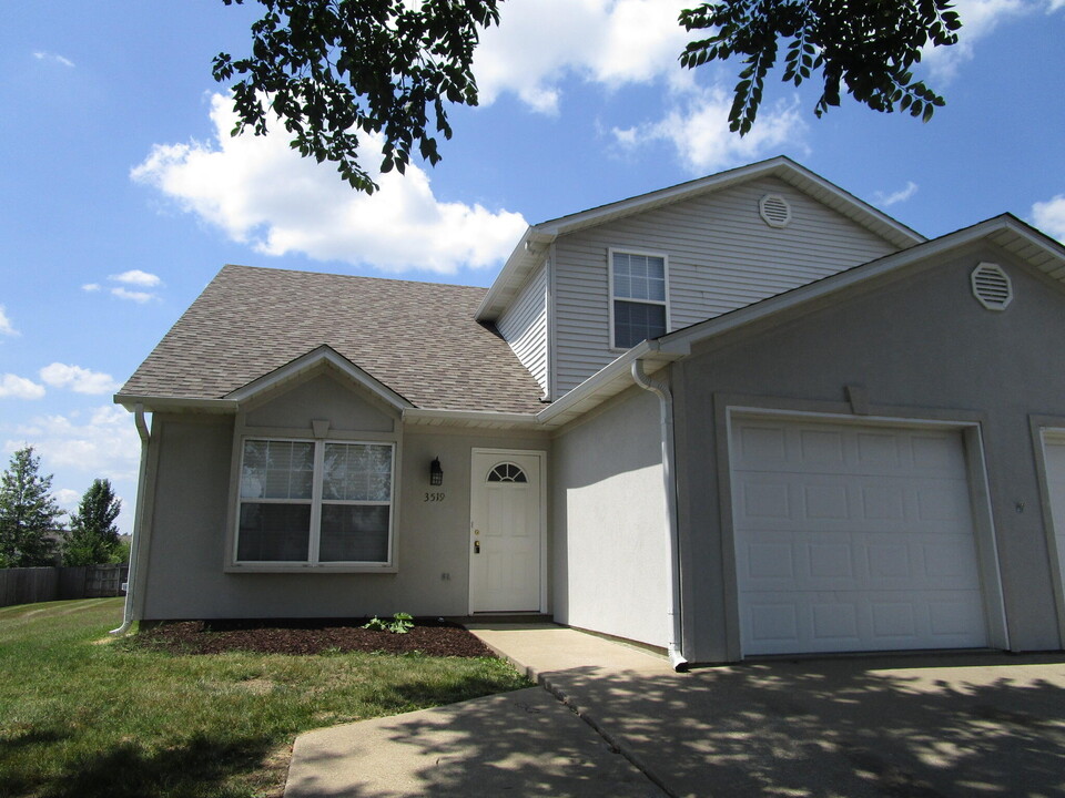 3519 Ponderosa St in Columbia, MO - Building Photo