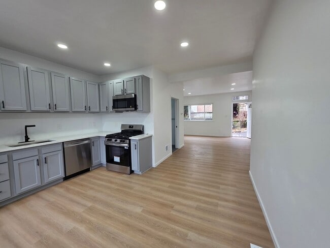 36 Woessner Ave in Pittsburgh, PA - Building Photo - Building Photo