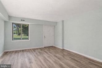 4702 CHELSEA Ct in Bensalem, PA - Building Photo - Building Photo