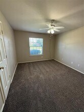 1217 Spring Water Dr in Lancaster, TX - Building Photo - Building Photo