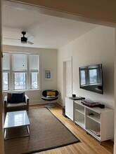 3489 N Elston Ave, Unit 2 in Chicago, IL - Building Photo - Building Photo