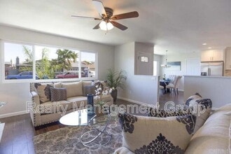 888 Narwhal St in San Diego, CA - Building Photo - Building Photo