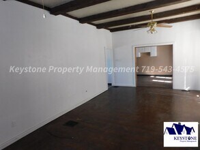 906 N Glendale Ave in Pueblo, CO - Building Photo - Building Photo