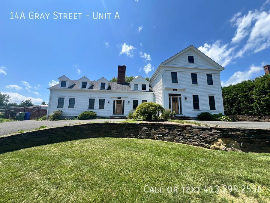 14 A Gray St in Amherst, MA - Building Photo