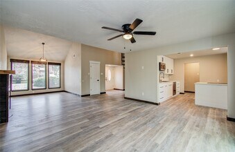 712 Player Ct in Conroe, TX - Building Photo - Building Photo