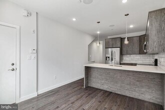 1603 N Marshall St in Philadelphia, PA - Building Photo - Building Photo