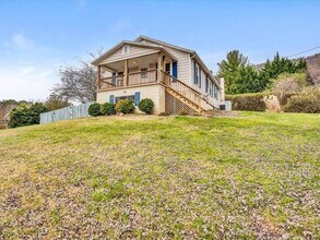 4509 Yellow Mountain Rd in Roanoke, VA - Building Photo - Building Photo