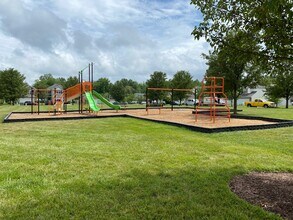 3027 Abby Way in Loveland, OH - Foto de edificio - Building Photo