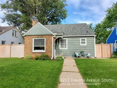 property at 3212 Dakota Ave S