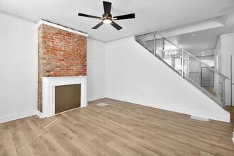 1716 Brewster Ave in Cincinnati, OH - Building Photo - Building Photo