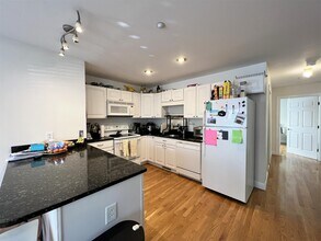91 Pearson Ave, Unit 1 in Somerville, MA - Building Photo - Building Photo