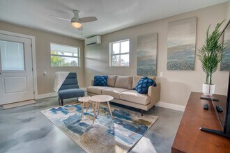 126 Mango St in Fort Myers Beach, FL - Building Photo - Building Photo