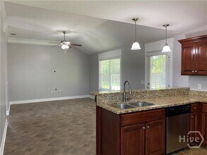 253 Hendrix St in Ludowici, GA - Building Photo - Building Photo