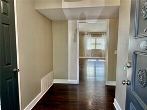 2714 W Fir St in Rogers, AR - Building Photo - Building Photo