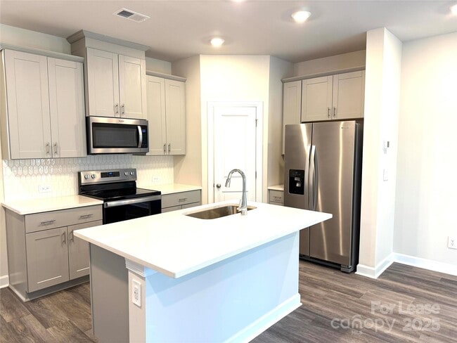 2100 Old Rivers Rd in Concord, NC - Building Photo - Building Photo