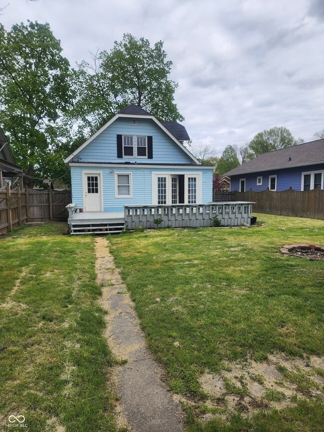 5132 Carrollton Ave in Indianapolis, IN - Building Photo - Building Photo