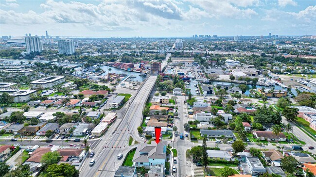 1805 NW 22nd Ct in Miami, FL - Building Photo - Building Photo