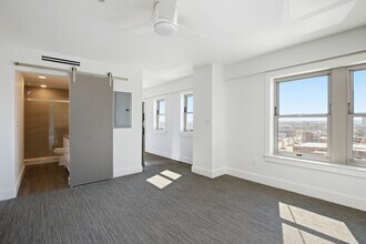 3835 Main St in Kansas City, MO - Foto de edificio - Building Photo