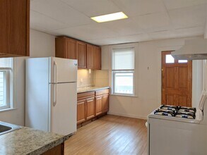 104 Conwell Ave, Unit 3 in Somerville, MA - Building Photo - Building Photo