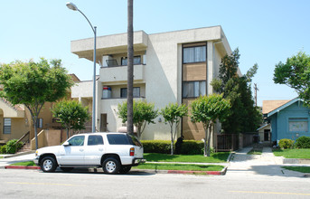 203 W Maple St in Glendale, CA - Building Photo - Building Photo