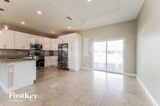 3757 NE 14th Ave in Cape Coral, FL - Building Photo - Building Photo