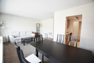 555 E William St, Unit 3i in Ann Arbor, MI - Building Photo