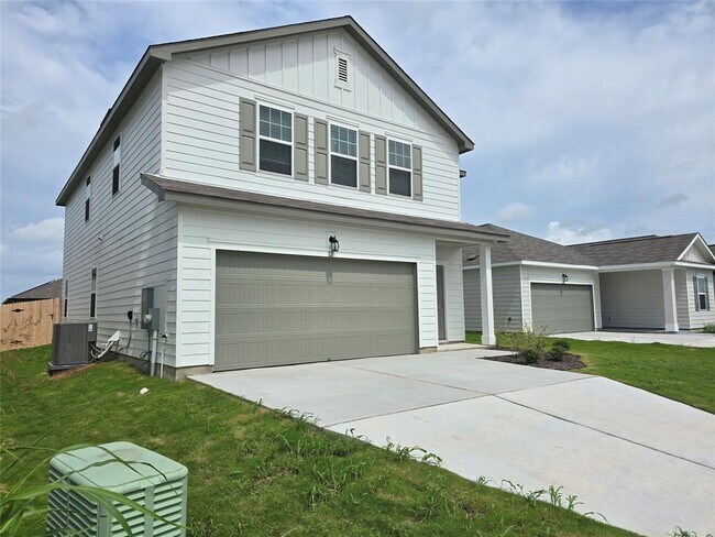 121 Blazilmar Ln in Taylor, TX - Building Photo - Building Photo