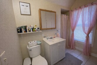 743 7th St NW, Unit 2 in Grand Rapids, MI - Building Photo - Building Photo