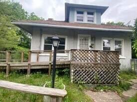 15 Hancock Ct in Battle Creek, MI - Building Photo