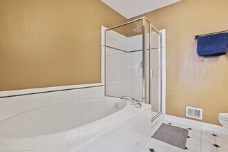 337 Prettyman Dr in Rockville, MD - Building Photo - Building Photo