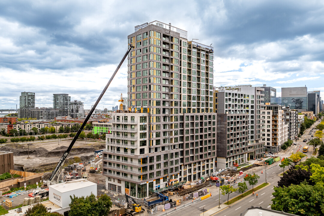 Auguste Phase 2 in Montréal, QC - Building Photo