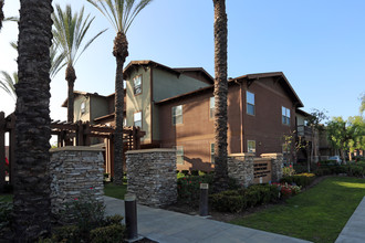 The Vineyard Town Homes in Anaheim, CA - Building Photo - Building Photo