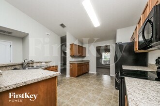 381 Maudehelen St in Apopka, FL - Building Photo - Building Photo