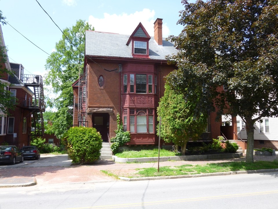 503 Cumberland Ave in Portland, ME - Building Photo