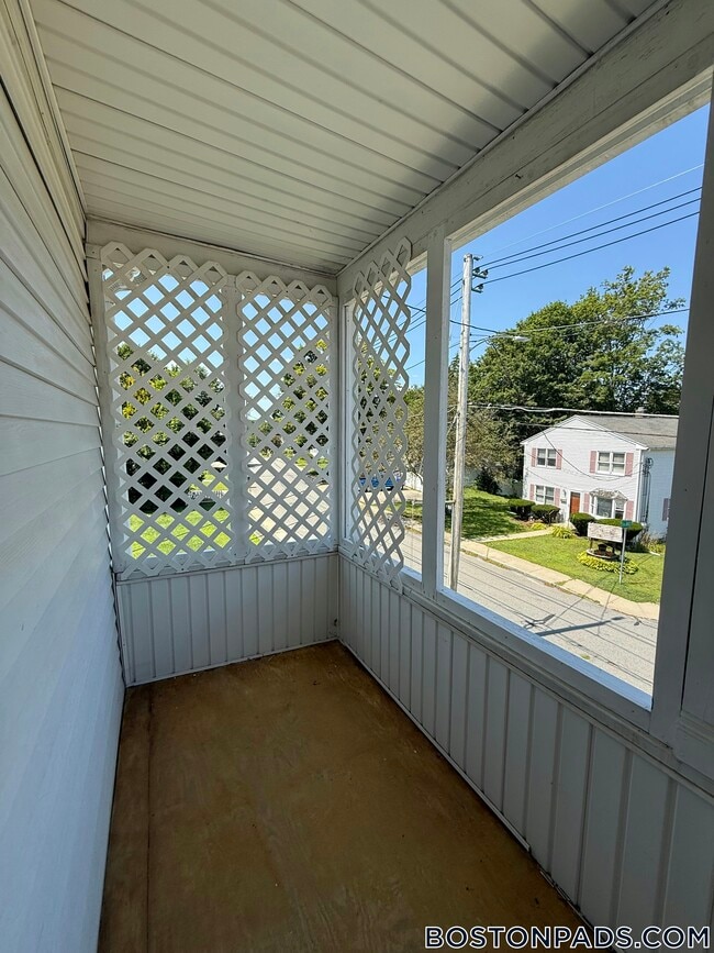 45 Elm St in Webster, MA - Building Photo - Building Photo