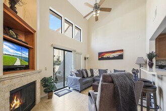 7639 E Indian Bend Rd in Scottsdale, AZ - Building Photo - Building Photo