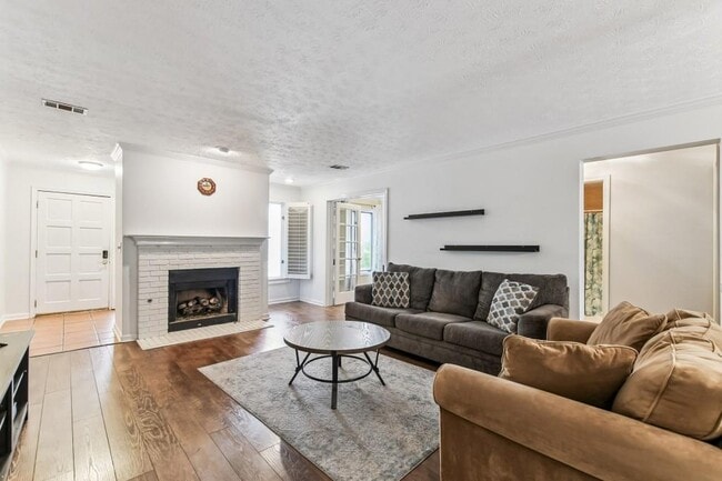19 Normandy Ct
