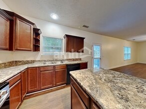 1409 Napa Pt W in Antioch, TN - Foto de edificio - Building Photo