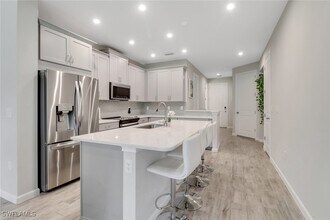 4534 Arboretum Cir in Naples, FL - Building Photo - Building Photo