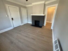 Clifton Manor in Lakewood, OH - Building Photo - Building Photo