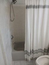 222 66th St in West New York, NJ - Building Photo - Building Photo