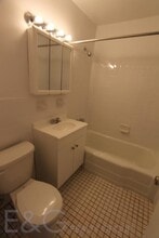 183-11 Hillside Ave. in Queens, NY - Building Photo - Building Photo