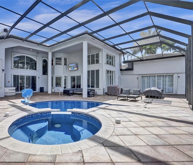 10457 Laurel Rd in Davie, FL - Building Photo - Building Photo