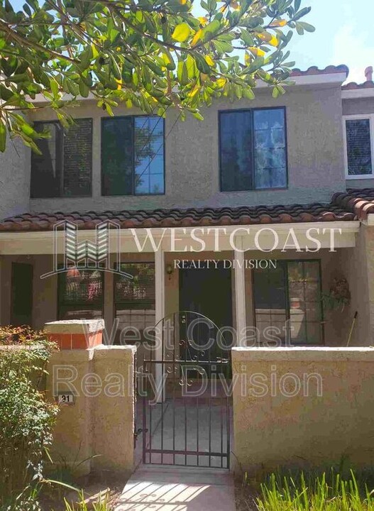 8167 Vineyard Ave in Rancho Cucamonga, CA - Building Photo