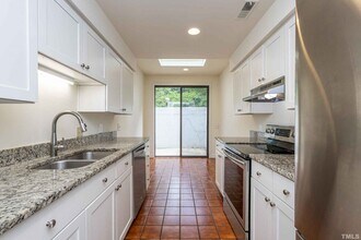 2 Tilbury Ct in Chapel Hill, NC - Building Photo - Building Photo