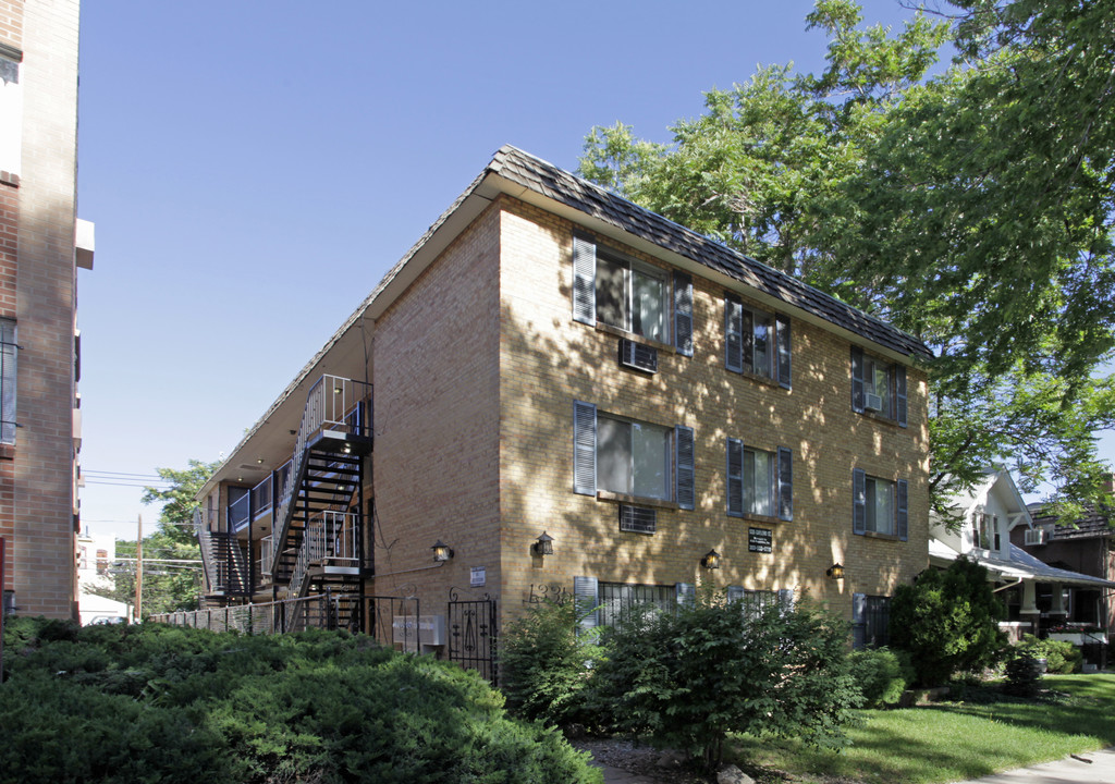 1335 Gaylord in Denver, CO - Foto de edificio