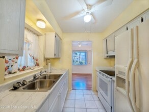 190 E Olmstead Dr in Titusville, FL - Building Photo - Building Photo