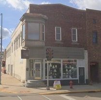 153 E 2nd St in Kaukauna, WI - Building Photo