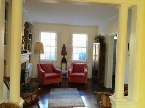 1310 33rd St NW in Washington, DC - Building Photo - Building Photo